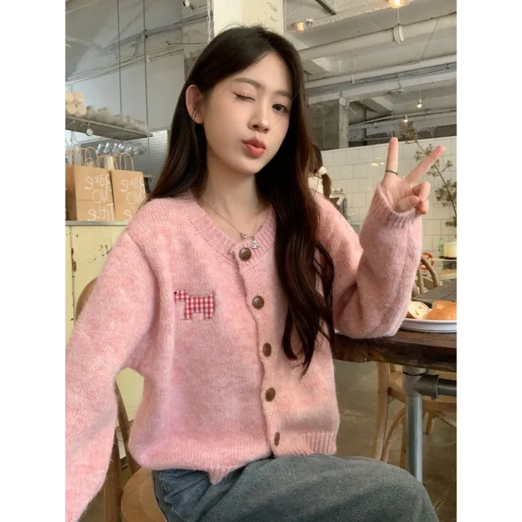 多巴胺粉色小狗贴布毛衣女装秋季小众长袖针织衫上衣宽松开衫外套