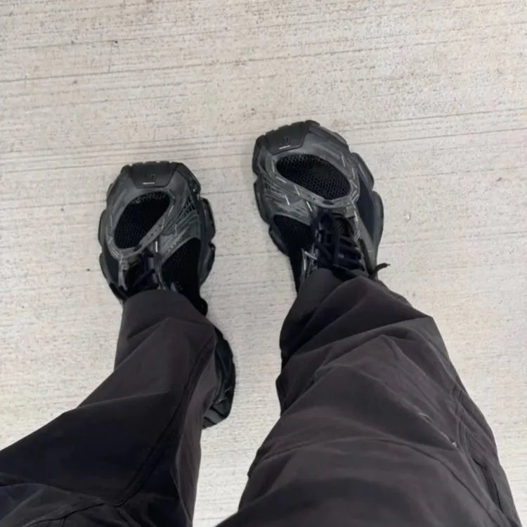 户外新款订书机老爹鞋女2025春季休闲厚底透气网运动情侣鞋男增高