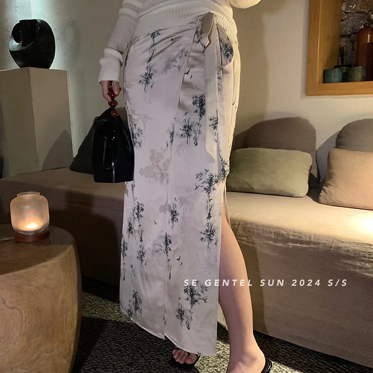 高智淡人孤品2024春夏印花高腰新中式半身裙提花缎面复古铅笔裙子