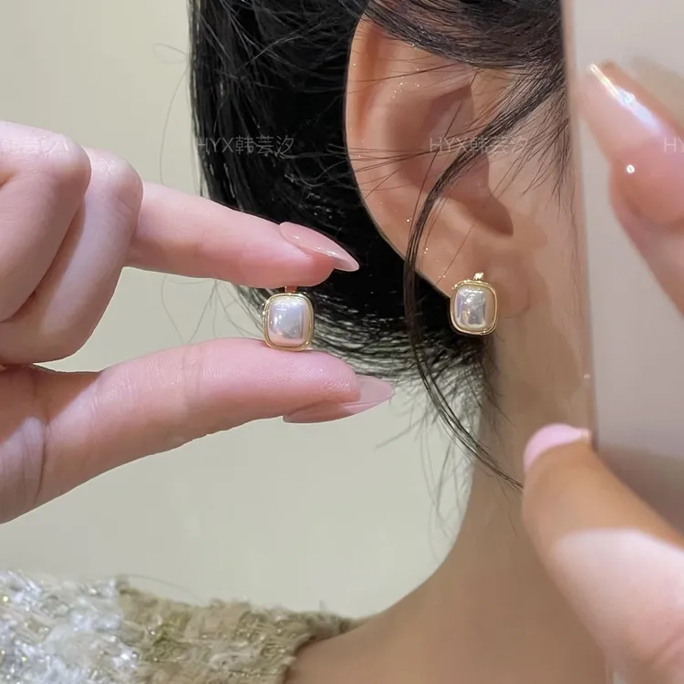 韩芸汐 A-67 2025新品高级感小香风百搭温柔珠珠耳扣