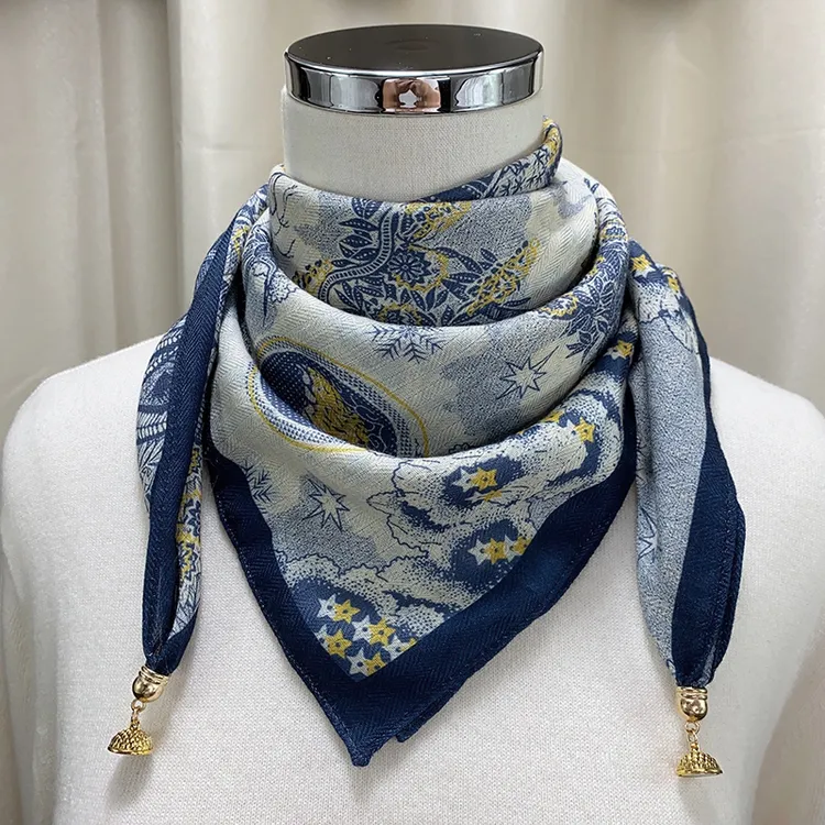 素雅棉麻手感磁吸扣小方巾多功能护颈防晒披肩保暖百搭正方形围脖