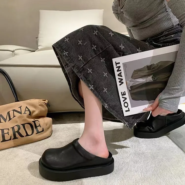 真皮厚底拖鞋设计师2025夏季新款松糕复古包头丑萌轻奢圆头懒人鞋