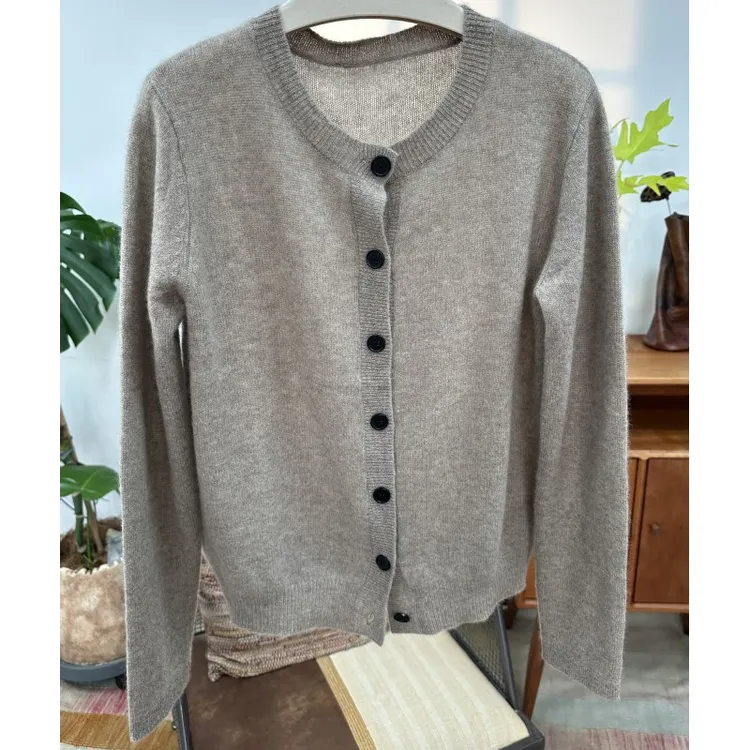 100%纯山羊绒衫咖色圆领系扣开衫针织衫休闲外套外搭女秋冬新款