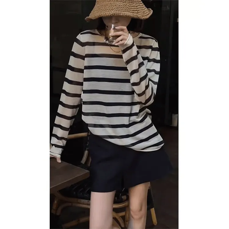 黑白条纹冰丝针织防晒空调罩衫女夏季薄款外搭新款宽松垂感上衣夏