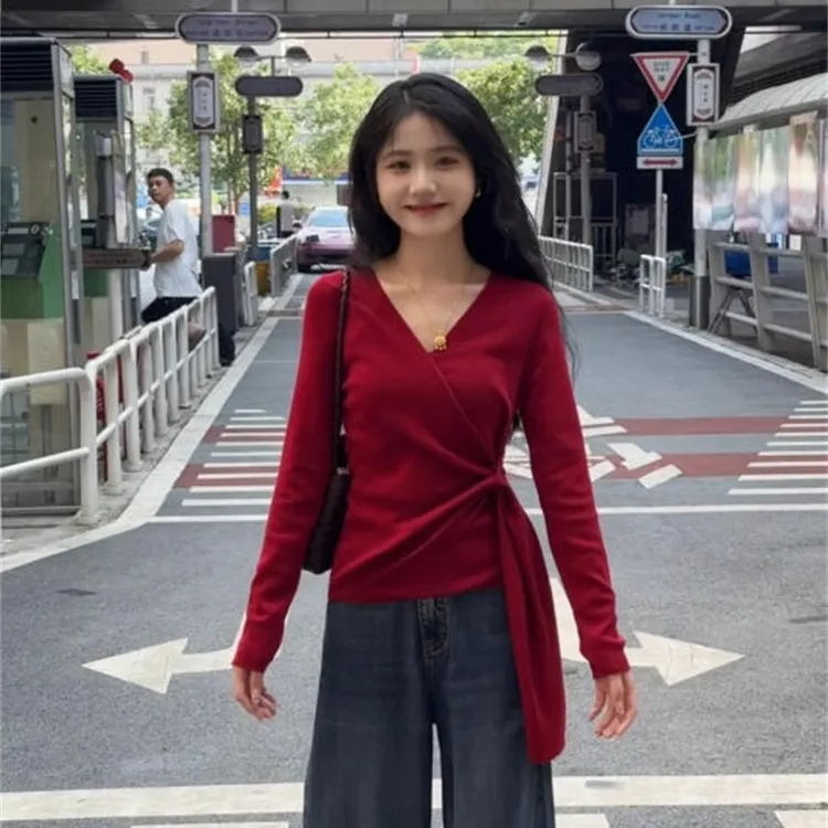 安可拉红色早秋韩系温柔穿搭设计感2024新款高级感长袖女chic上衣