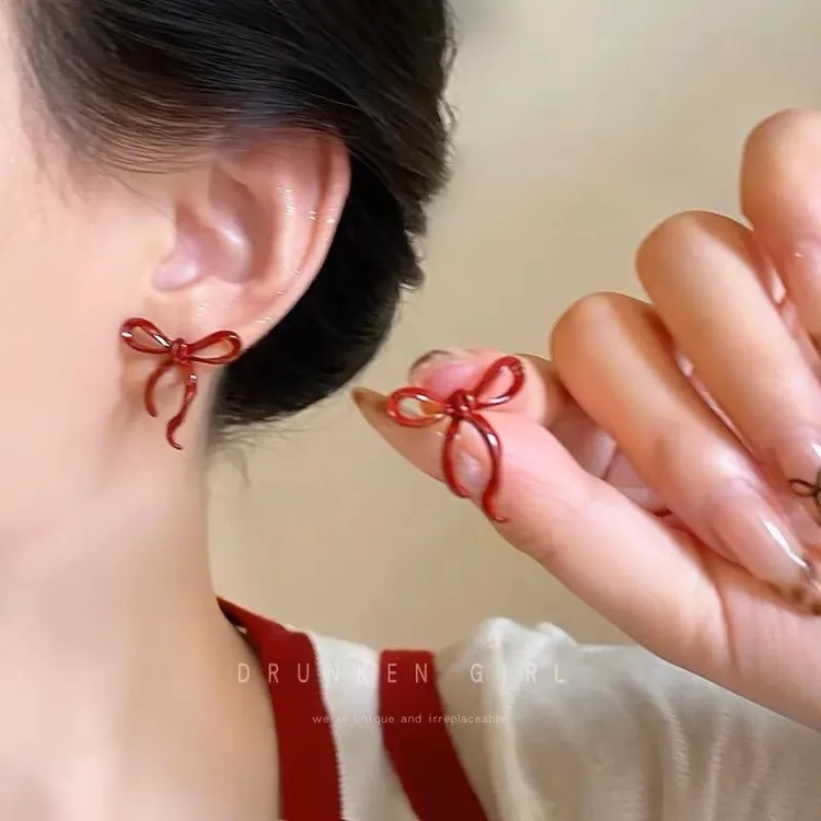 港风安可拉红色蝴蝶结耳钉女2024新款气质耳环小众设计耳饰