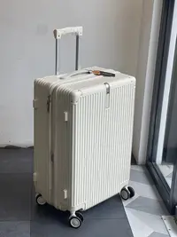 名洋皮具时尚加宽双链实用行李箱