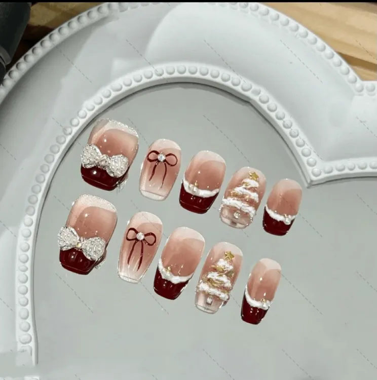 【蝴蝶结圣诞树】纯手工穿戴甲秋冬红色必备高级感美甲戴甲片短款