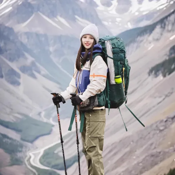 芙沿蓝白拼接冲锋衣外套女2025春秋新款户外三合一防风登山滑雪服