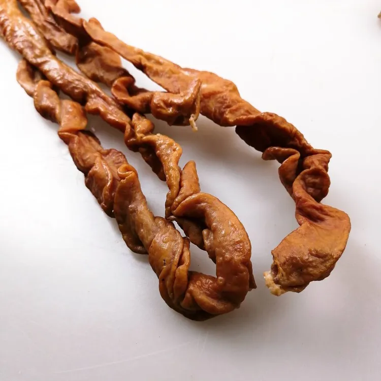 湖北恩施烟熏腊肥肠柏树枝米糠烟熏腊味