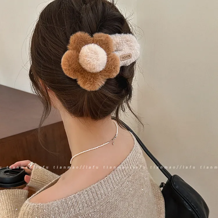 毛绒发夹女抓夹后脑勺头发夹子大号发卡秋冬鸭嘴夹盘发一字夹头饰