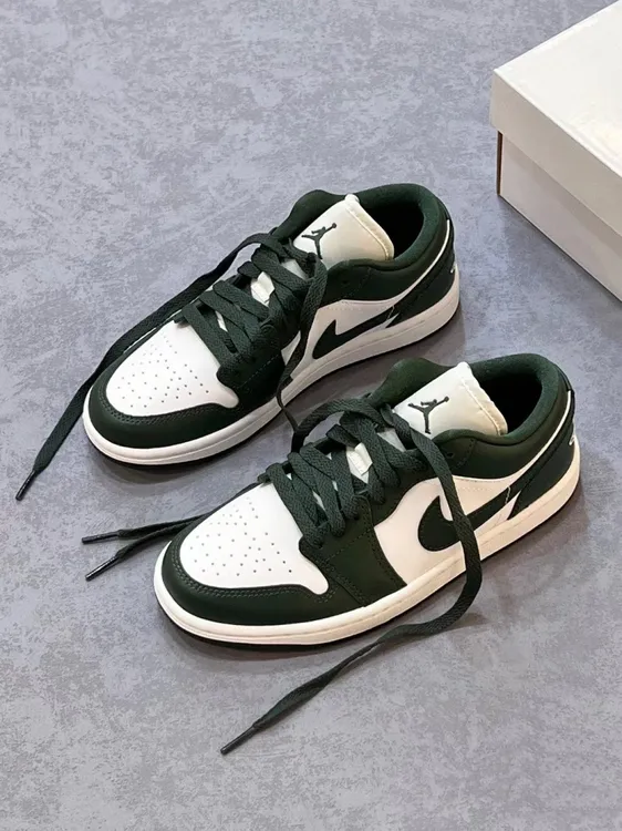 耐克AirJordan1AJ1官方正品橄榄绿透气百搭复古篮球鞋男女白绿色