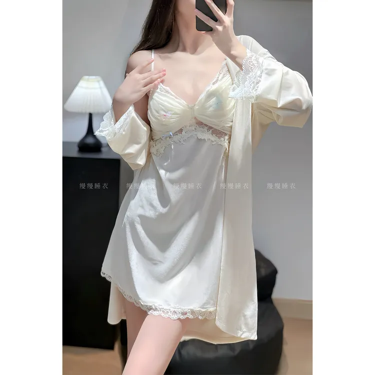 「奶油鹅黄」交叉露背法式丝绒蕾丝睡裙纯欲风性感镂空秋季睡裙外袍