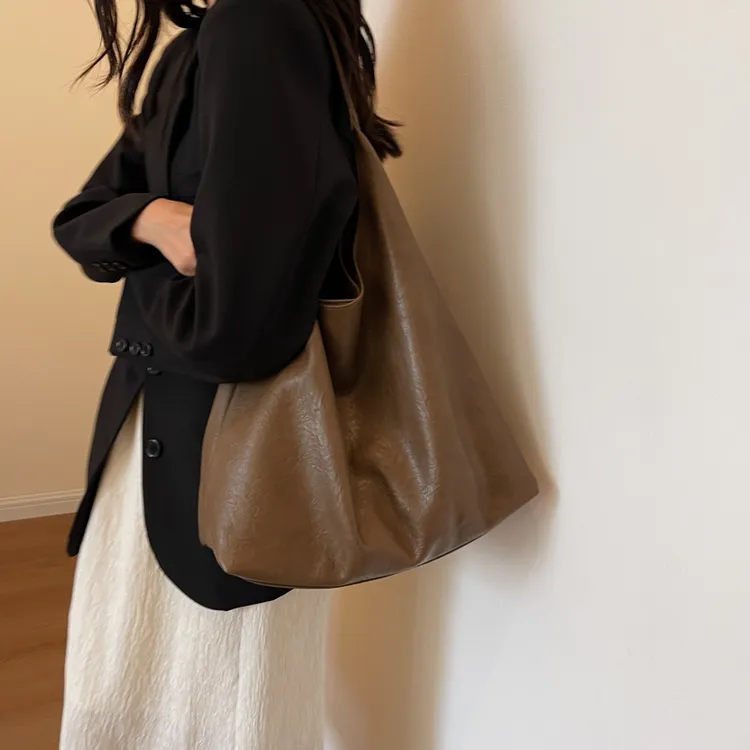 韩系高级感复古手抓纹软皮单肩包秋冬ins休闲时尚百搭女神大包包