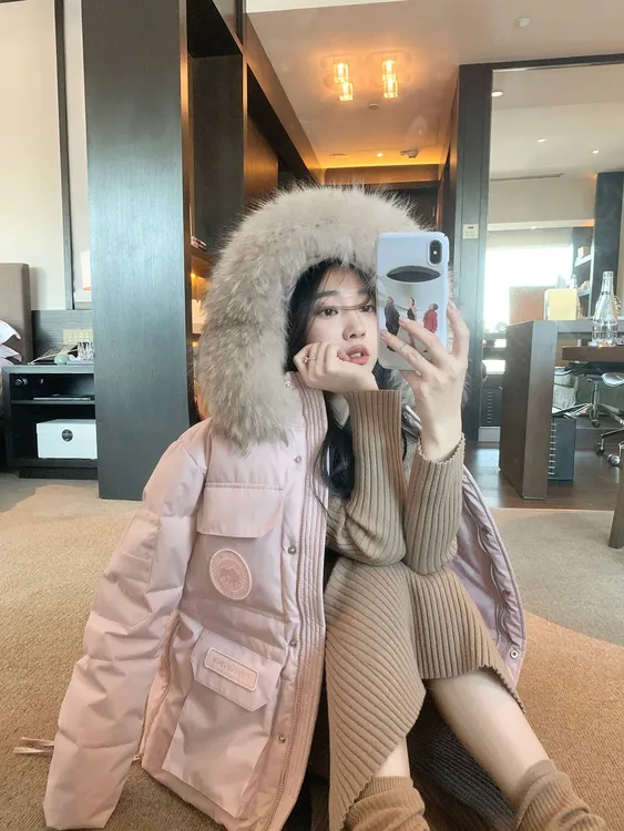 2025冬新款90白鸭绒工装派克羽绒服女中长款加厚宽松百搭连帽外套