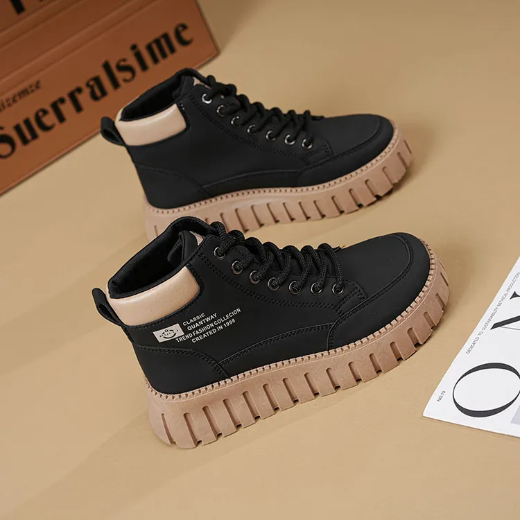 2025秋季新款高帮厚底小白鞋女学生跑步休闲板鞋皮面百搭女鞋