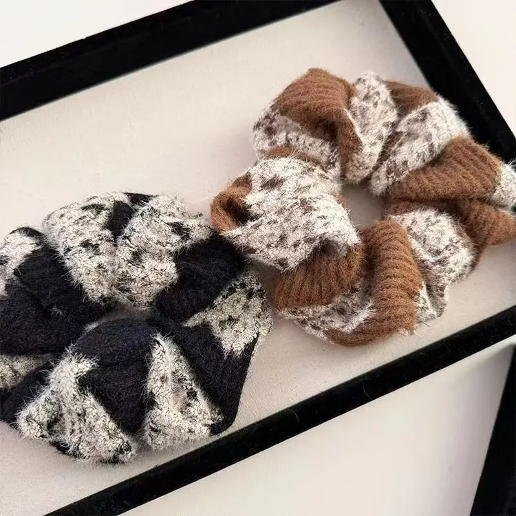 优雅森系冬季小香风秋冬文艺复古韩版毛绒发圈气质编织大肠发圈女