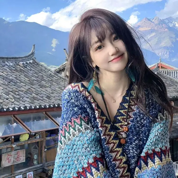 彩虹披肩女新款春夏民族风云南特色外搭秋冬洋气丽江大理斗篷针织