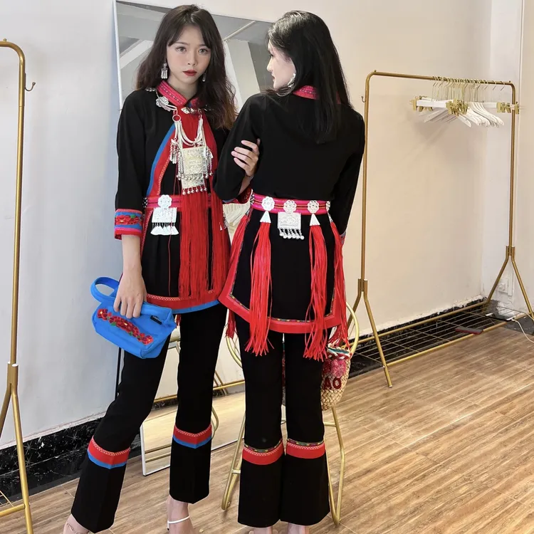 云南微喇裤套装（衣服+裤子+腰带）