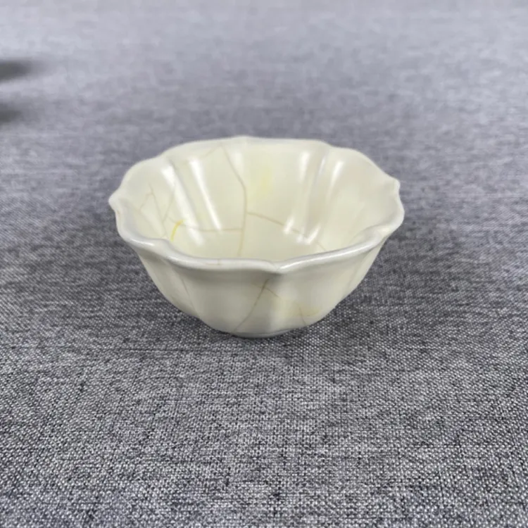 茶杯主人杯白釉官瓷主人杯