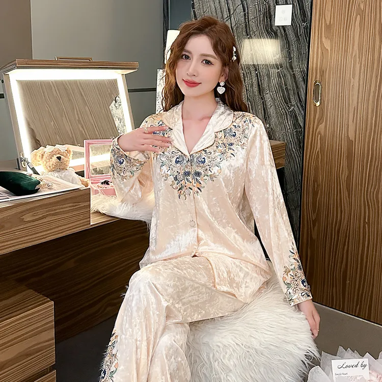 2025年新款小香风金丝绒睡衣女春秋季长袖秋冬家居服套装可外穿