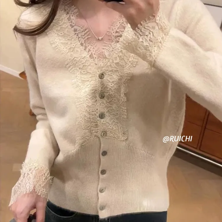 慵懒风2025秋季新款V领拼接蕾丝百搭毛衣外套针织开衫上衣女洋气