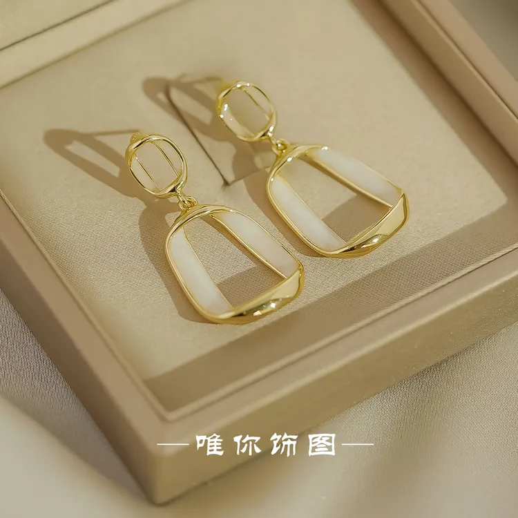 法式白色几何高级感简约小众百搭E0188