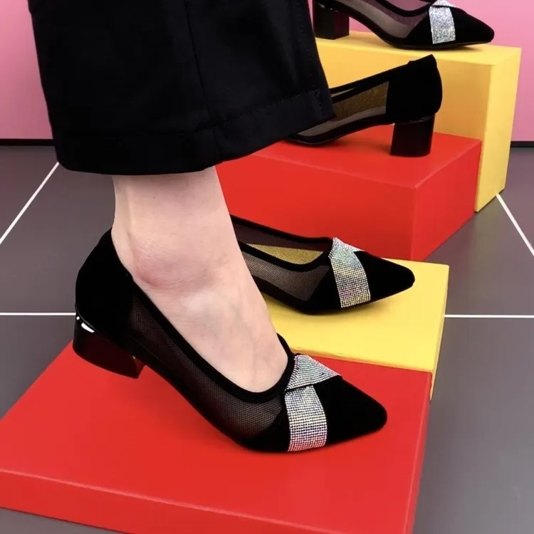 爆款2024四季网面镂空单鞋透气女款女鞋百搭平底浅口软底凉鞋套脚