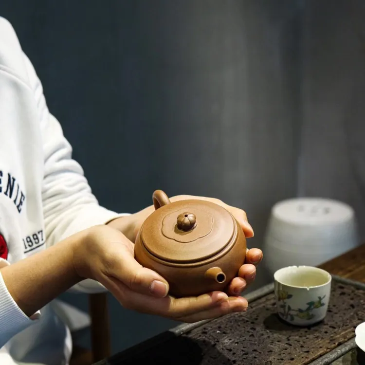 【昊玥轩】原创宜兴紫砂壶200cc 容菱 正宗原矿紫砂段泥纯手工制壶 