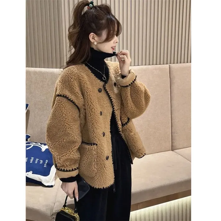 2024年新款高级感小香风一体绒外套女高级感超好看绝美小上衣秋冬