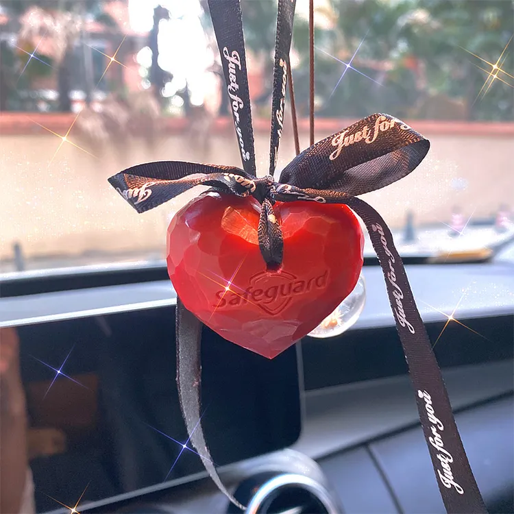 红石榴香皂车载爱心形小熊手工雕刻出风口持久型香薰挂件创意礼品