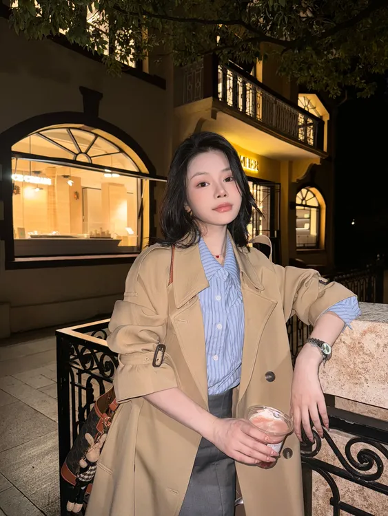 风衣女2025秋冬新款高级感宽松中长款过膝英伦风外套