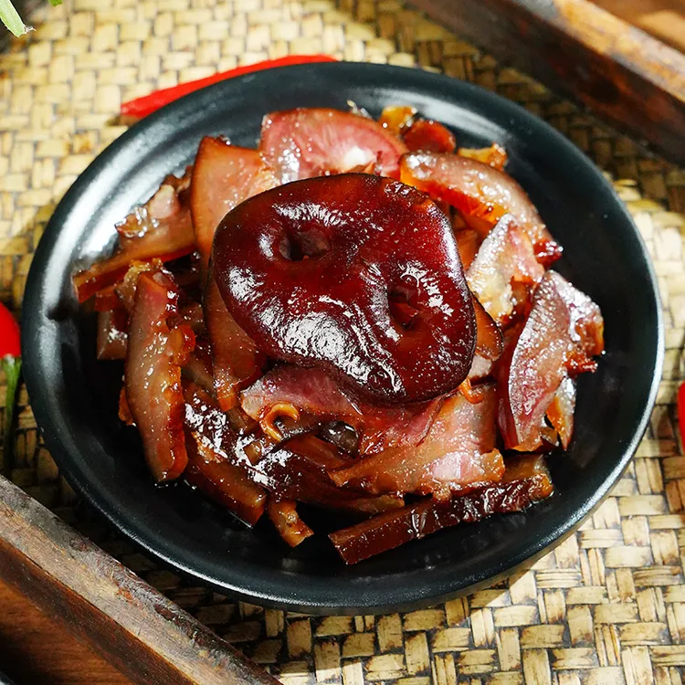 【灵儿专属】腊猪脸湖南农家柴火米糠烟熏【新鲜土猪猪脸制作】