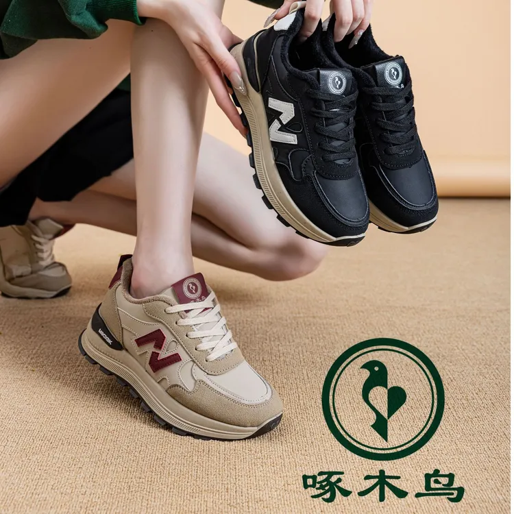 啄木鸟女鞋休闲运动鞋女2025早春新款百搭潮阿甘鞋老爹鞋