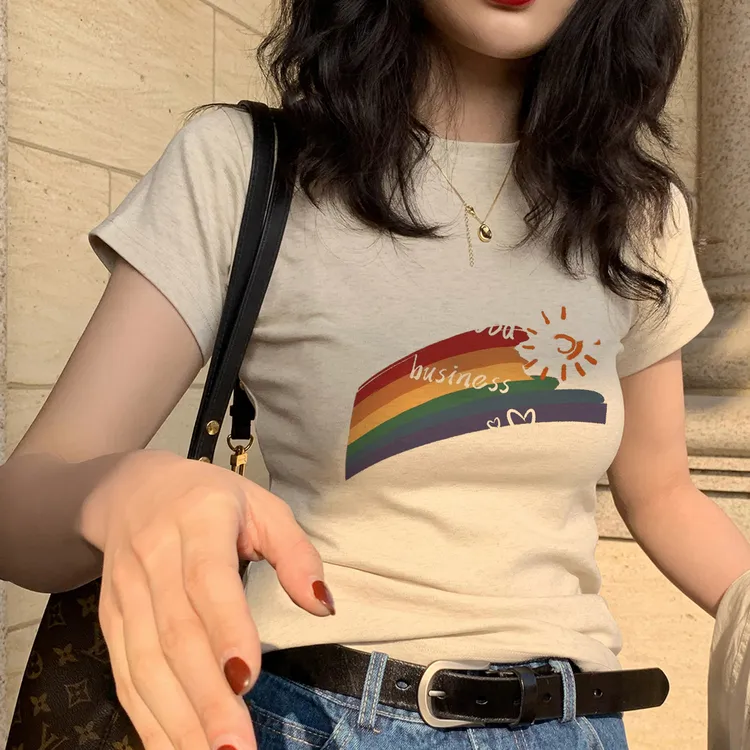 短袖t恤女装修身彩虹印花辣妹正肩黑色紧身白色美式短款上衣夏季