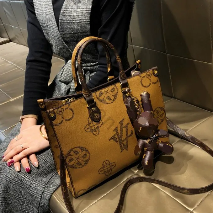 包包女2024秋冬女士气质轻奢斜跨高级手提真皮单肩大容量托特大包