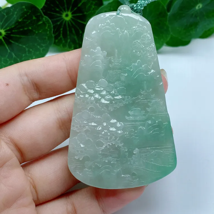 天然翡翠山水吊坠
