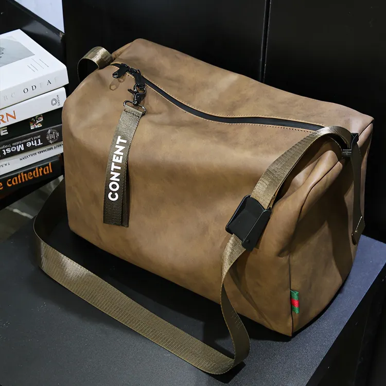 【专柜正品】复古大容量潮牌健身包旅行包时尚单肩斜挎包防水耐磨商品图