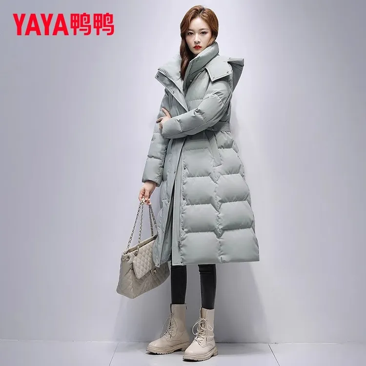 YAYA/鸭鸭长款羽绒服女过膝加厚系带收腰2025新款时尚女士外套