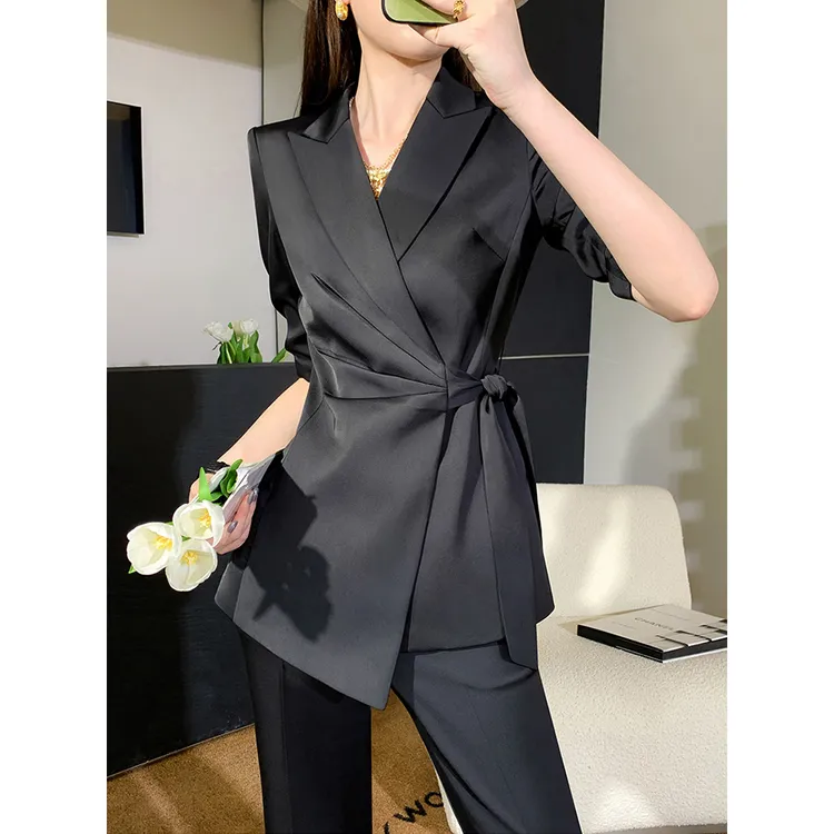 轻奢高级感2025新款夏季黑色通勤职业正装气质显瘦收腰西装套装女