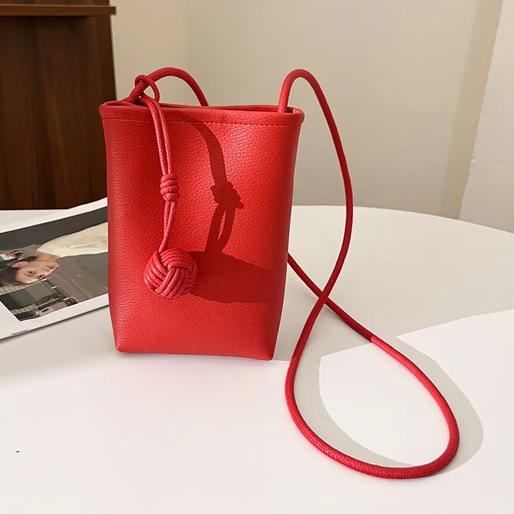 时尚红色手机包小众休闲斜挎小包包简约百搭迷你编织球包包手机包