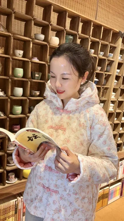 【可爱小兔】2025减龄少女风冬季加厚盘扣连帽棉花袄棉服棉衣