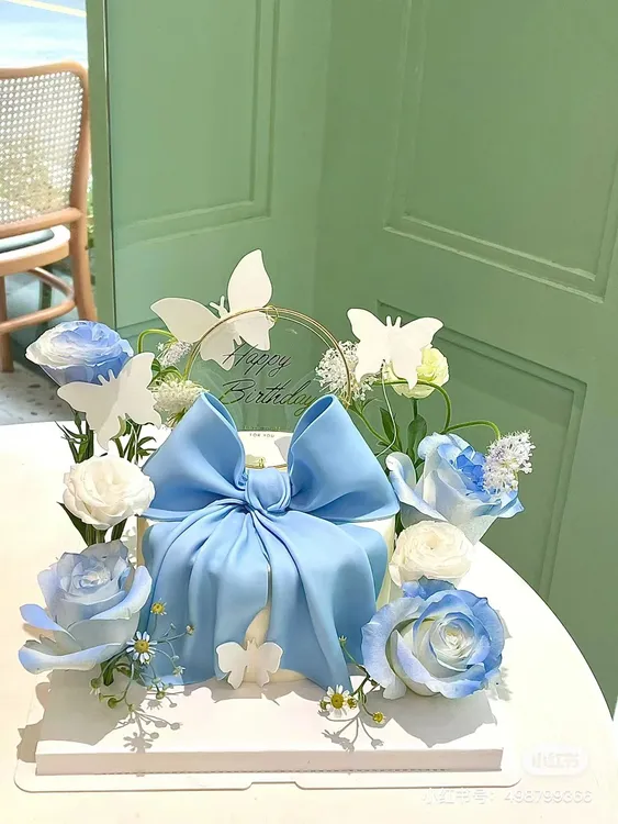 女神节翻糖蝴蝶结鲜花生日蛋糕上海北京成都重庆广州全国同城配送