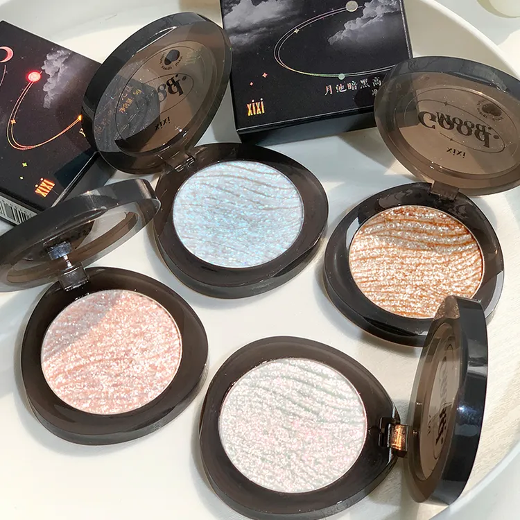 xixi月池高光粉盘提亮立体爆闪ins粉质细腻清透修饰一体盘便携