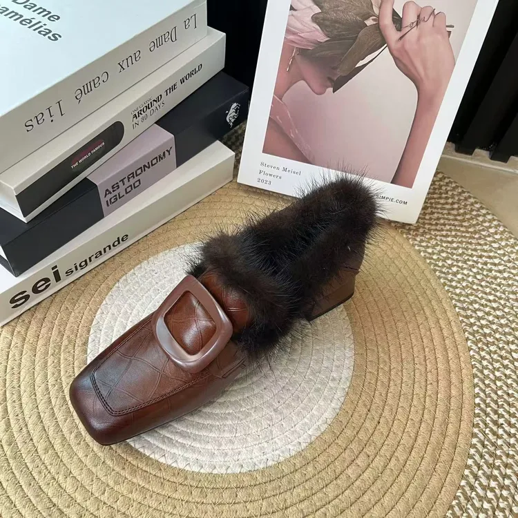 秋冬法式新款保暖加绒深口单鞋粗跟方头真皮时尚又百搭舒适女单鞋