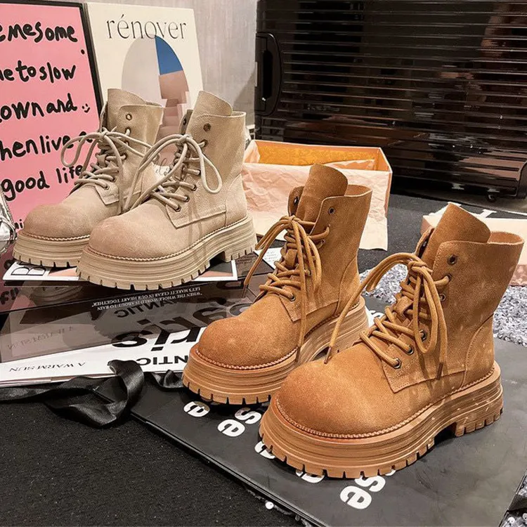 大黄靴登山工装厚底短靴2024秋季新款复古美拉德字母翻领马丁靴女