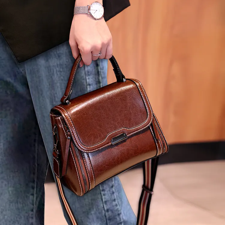 香港正品真皮女包2025新款时尚斜挎手提包小包高级质感百搭单肩包