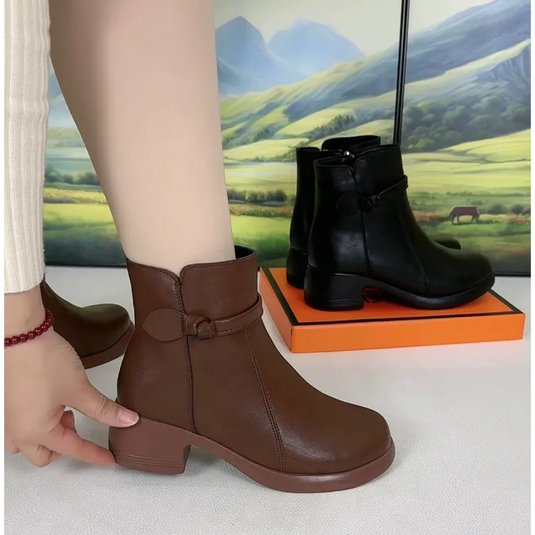 2025新款复古妈妈休闲短靴秋冬季防滑真皮软底圆头舒适加绒马丁靴