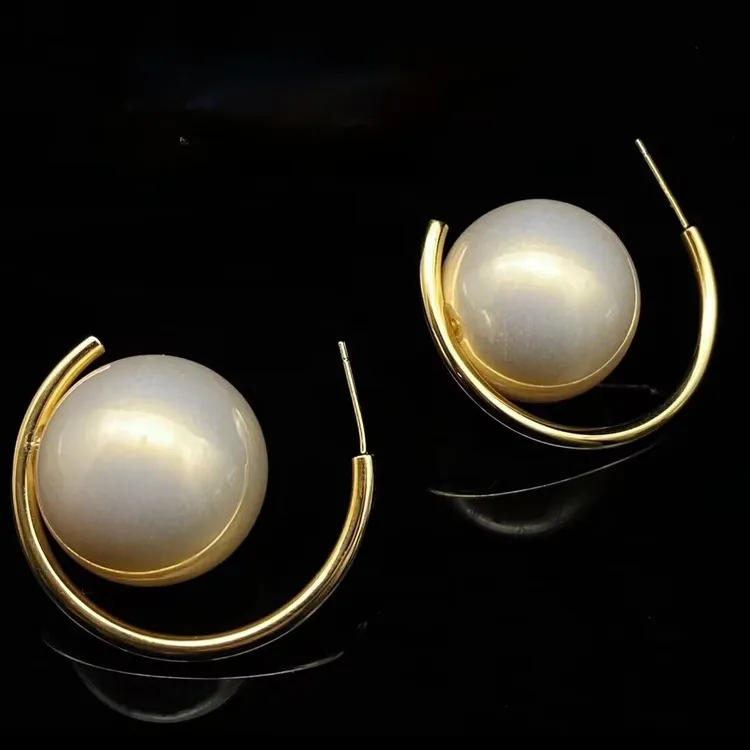 铜合金仿珍珠耳饰 法式几何C型耳圈网红轻奢小众气质珠珠耳环女