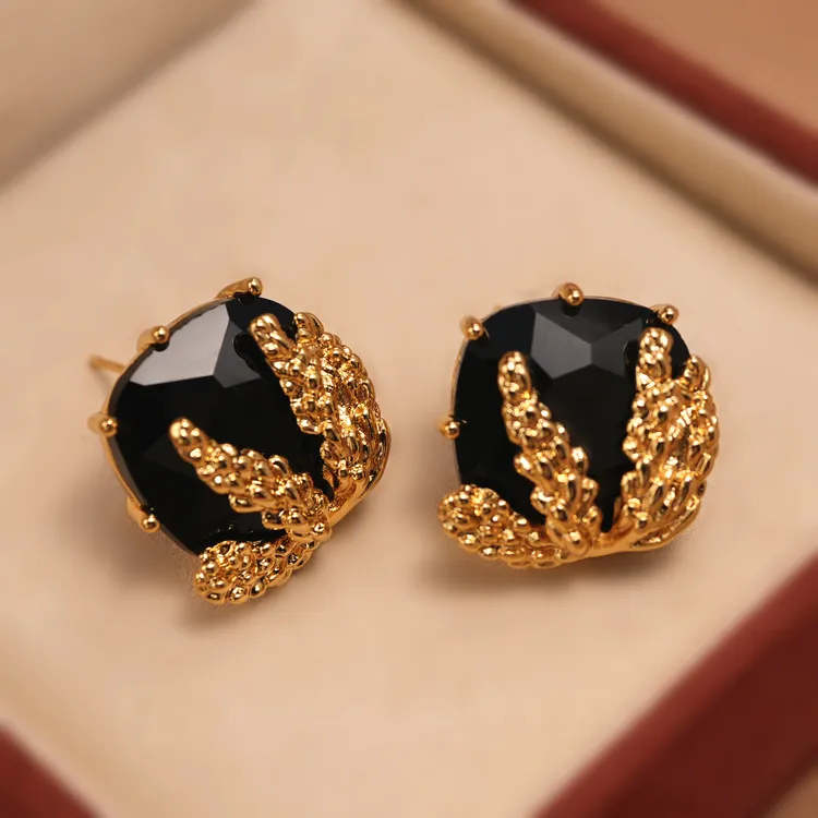 铜合金合成锆石耳饰 法式黑色耳环女款小众设计高级感麦穗耳钉ins